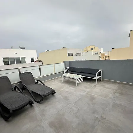 Appartement Cosy One-bedroom Penthouse *